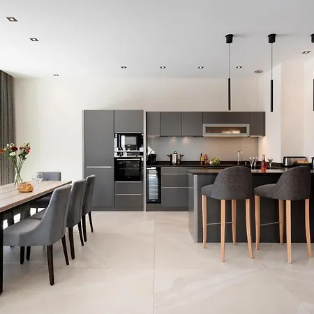 Mgm & Residences - Alhena Aparthotel 5*